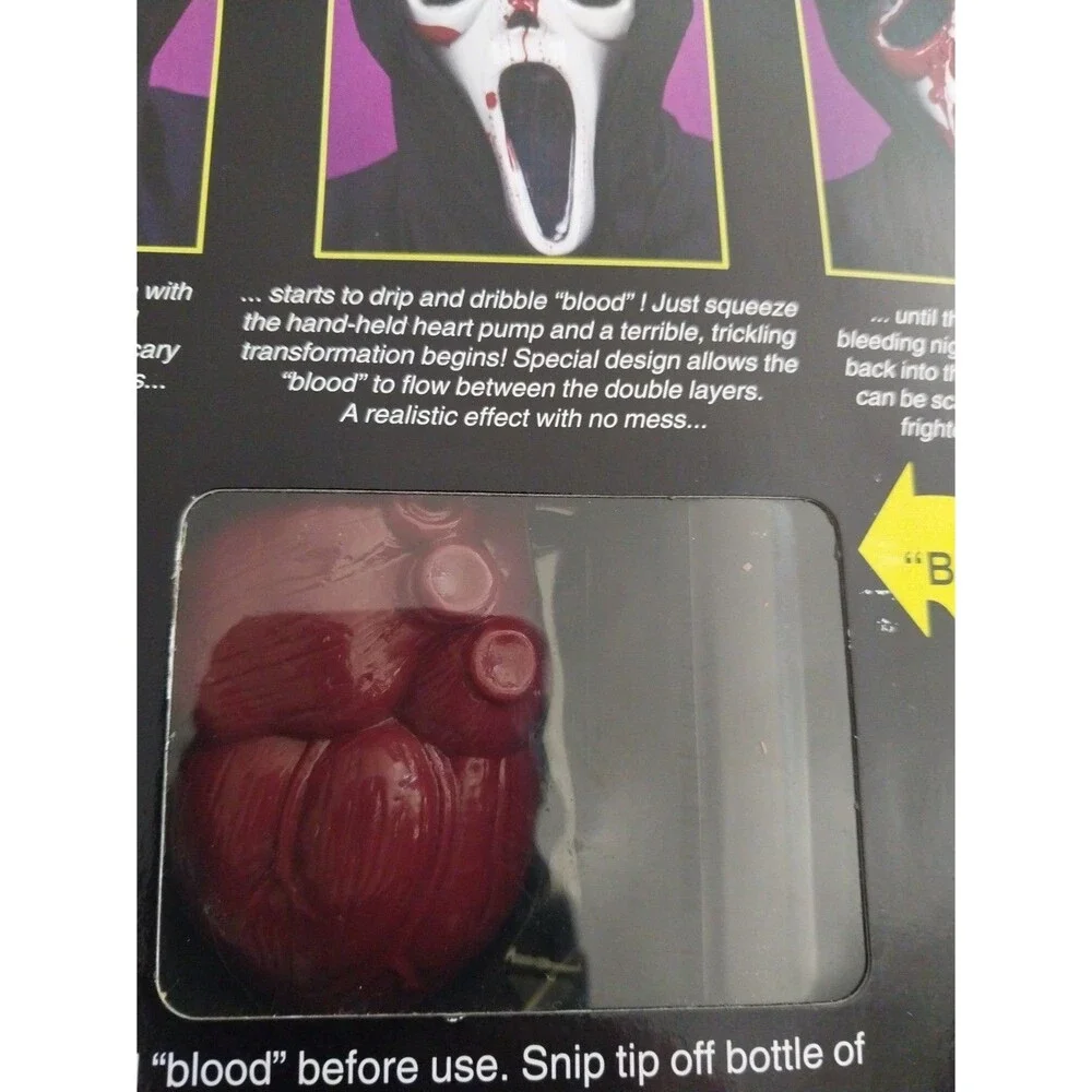 Vintage Scream Ghost Face Style Bleeding Halloween Mask w/ Blood Heart Pump NEW